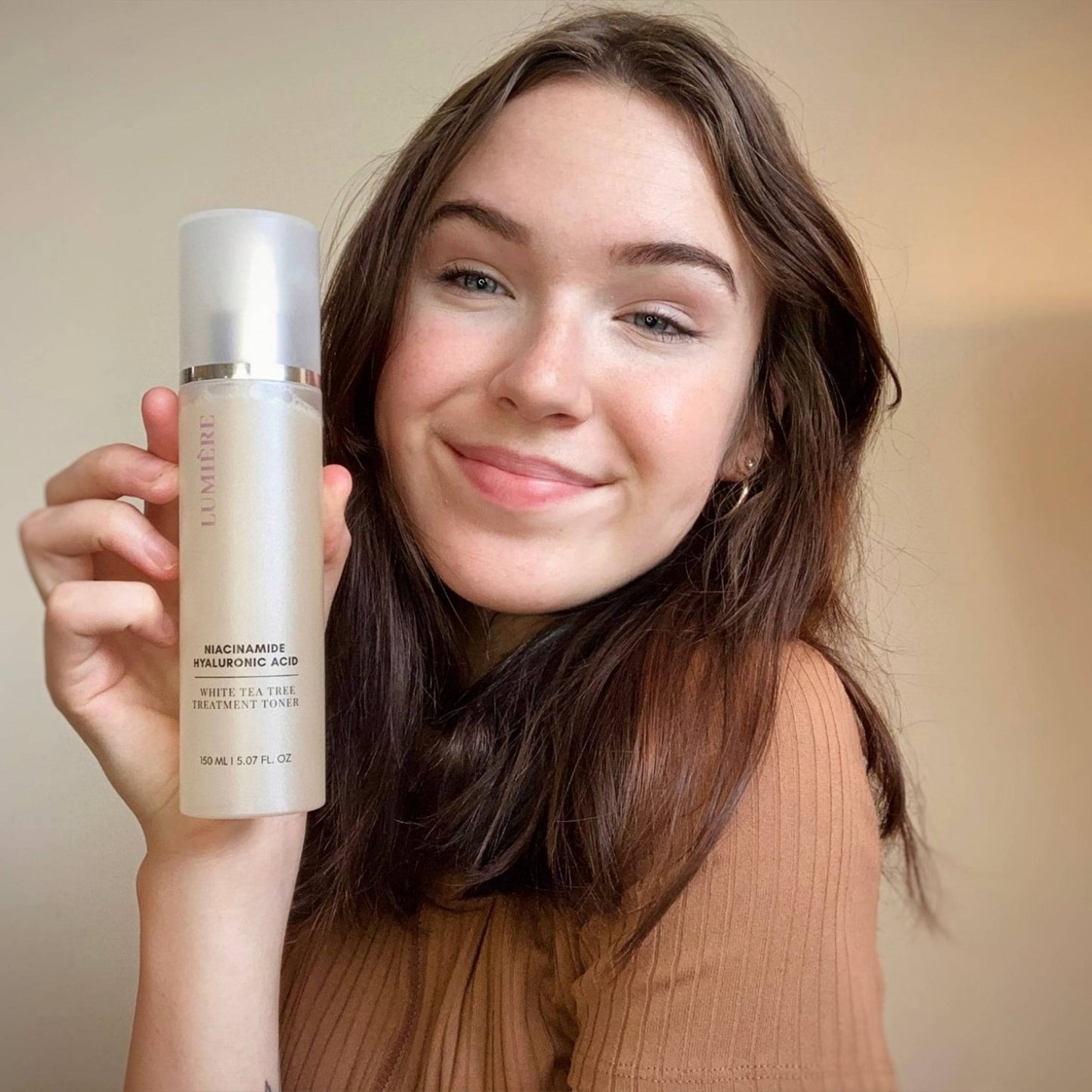 Lumiere Niacinamide Hyaluronic Acid White Tea Tree Toner