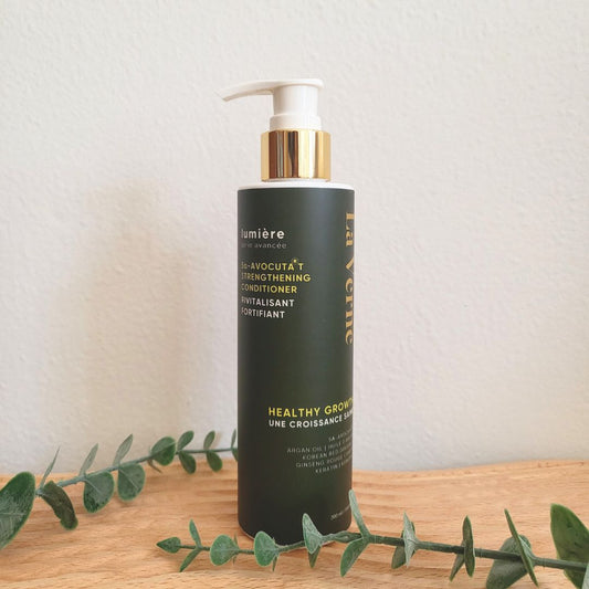 La Verne Lumiere 5α-Avocuta T Strengthening Conditioner