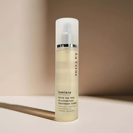 Lumiere Niacinamide Hyaluronic Acid White Tea Tree Toner